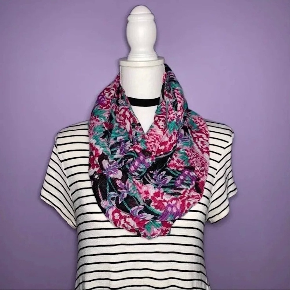 Boutique Floral Print Infinity Scarf
